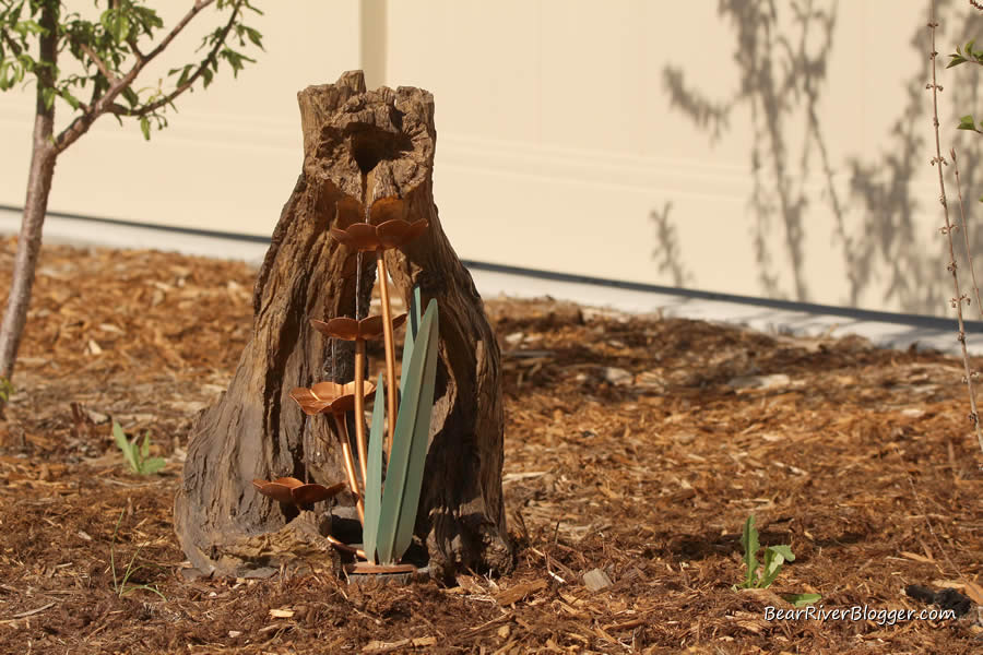 fountain-style bird bath