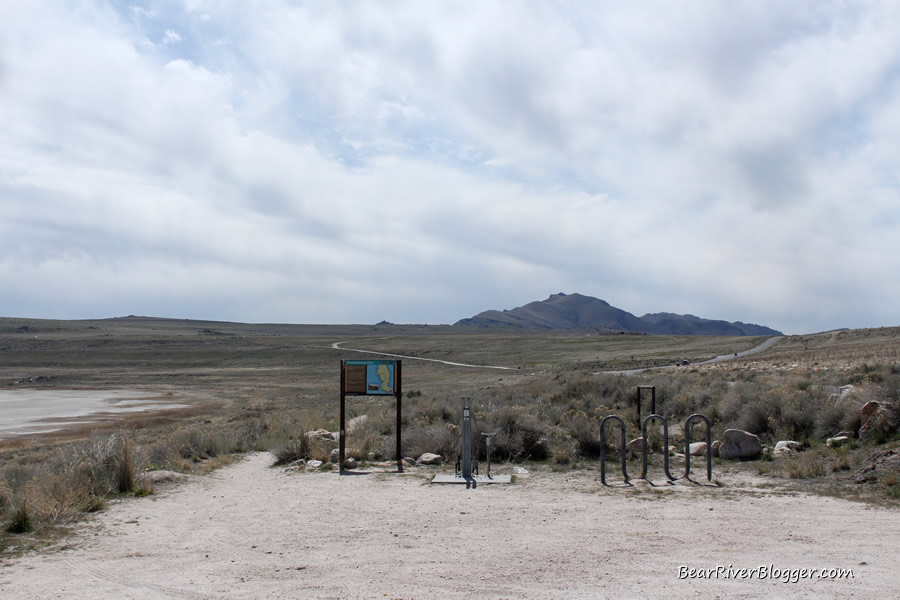 mountain view hiking trail on antelope island