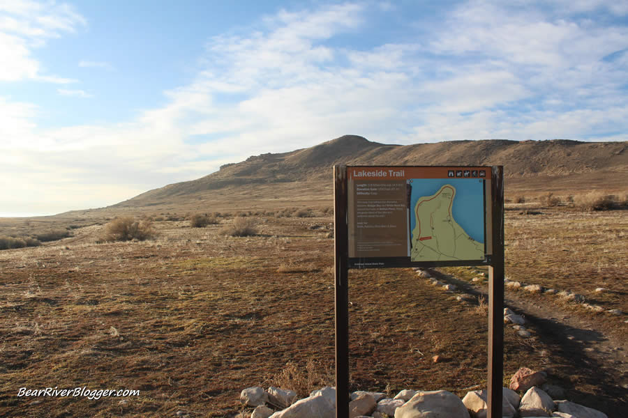 lakeside trailhead on antelope island