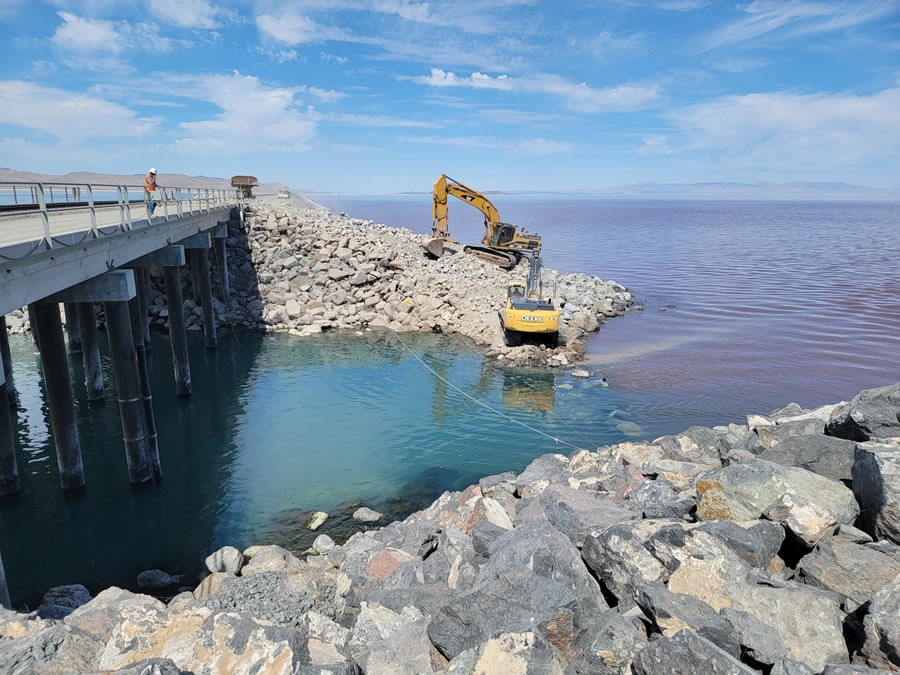 great salt lake causeway berm being built up